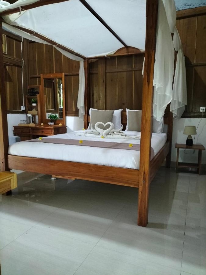 Friendly Homestay Lemukih 新加拉惹 外观 照片