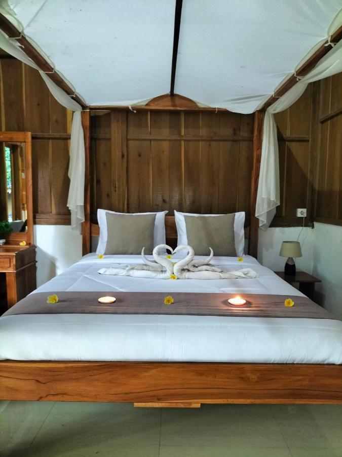 Friendly Homestay Lemukih 新加拉惹 外观 照片